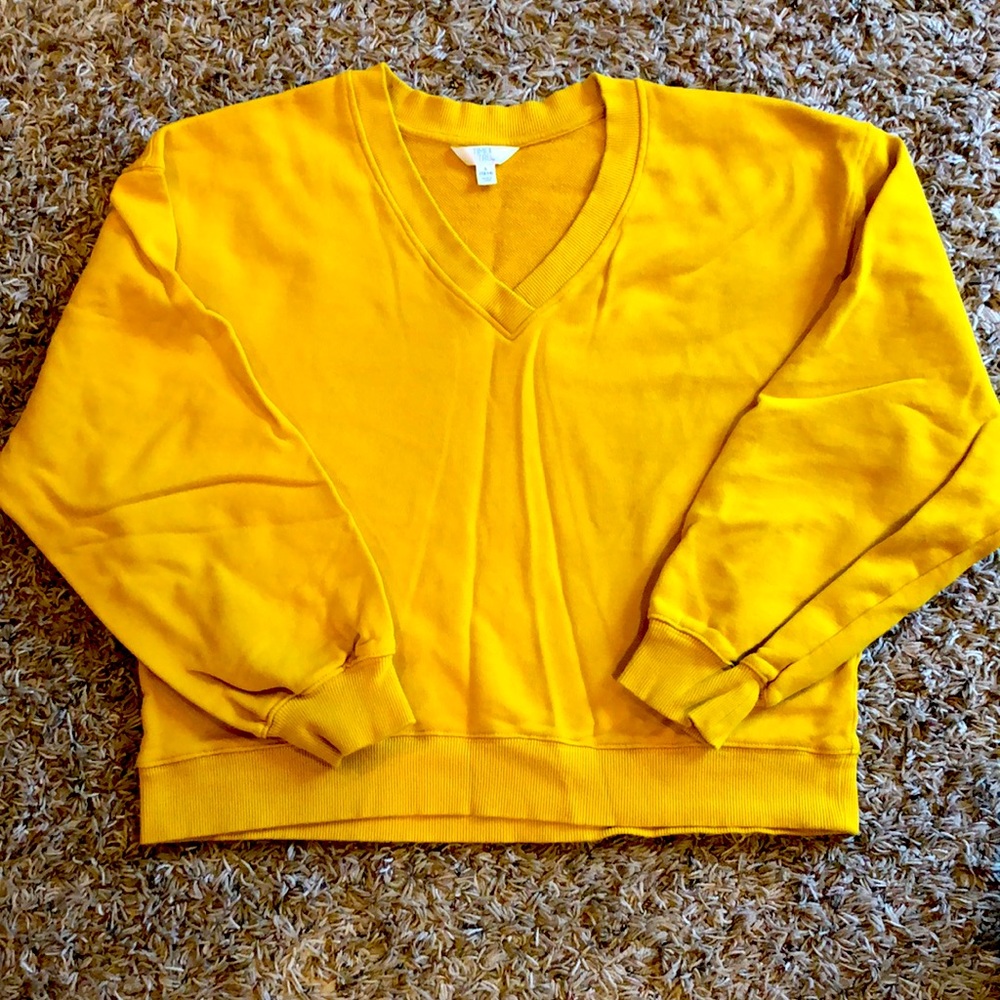 Time and Tru cropped sweatshirt. Size L (12-14). Mustard yellow.